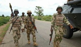 nigerian-soldiers-in-action-1211513179.jpg